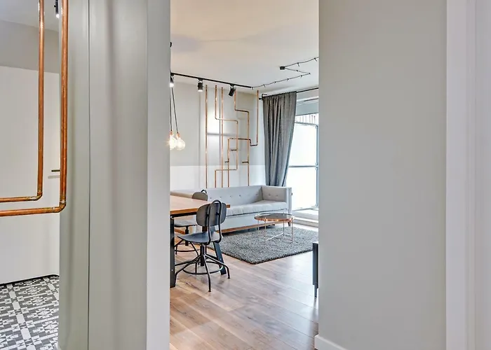 شقة Apartament Chmielna 1 *